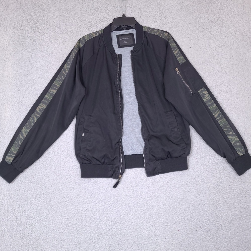 No Boundaries Mens‎ Bomber Jacket Small Black Soot Camo Sleeve *Broken Zipper